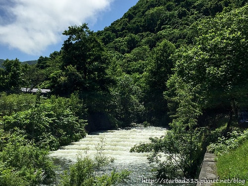 20251013-9voy9 20251013-9voy9