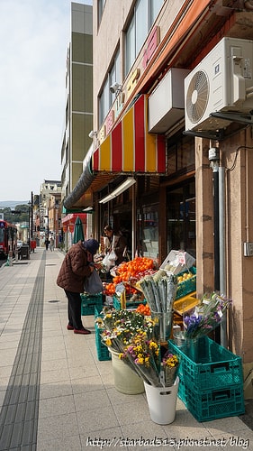 20251013-e8ezl 20251013-e8ezl