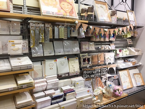 20251013-epzvq 20251013-epzvq