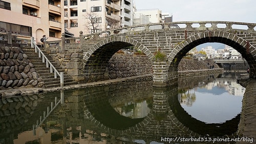 20251013-evj0r 20251013-evj0r