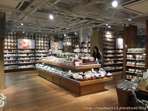 20251013-gvq2k 20251013-gvq2k