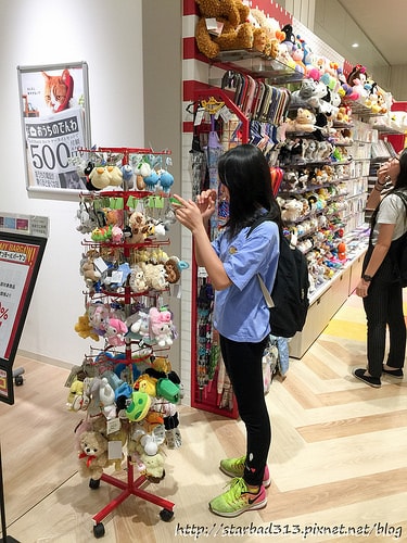 20251013-jw9br 20251013-jw9br