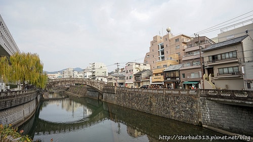 20251013-lq9q3 20251013-lq9q3