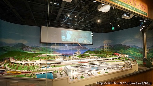 20251013-q4fvh 20251013-q4fvh