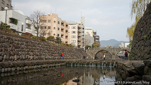 20251013-y1ya9 20251013-y1ya9