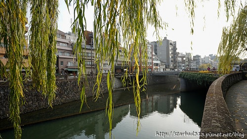 20251013-ya0io 20251013-ya0io