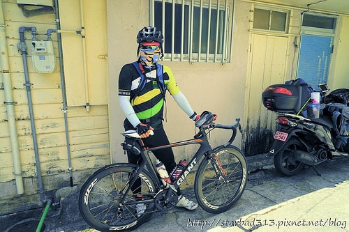 20251013-3b8l4 20251013-3b8l4