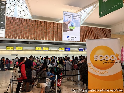 20251013-em8y9 20251013-em8y9