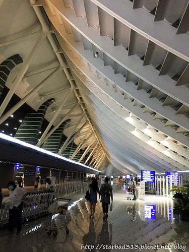 20251013-kz0ys 20251013-kz0ys