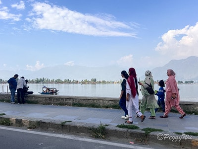 20251013-blgkq 20251013-blgkq