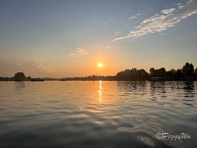 20251013-mww6j 20251013-mww6j