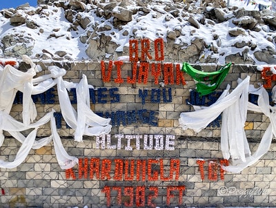 20251013-2i12w 20251013-2i12w