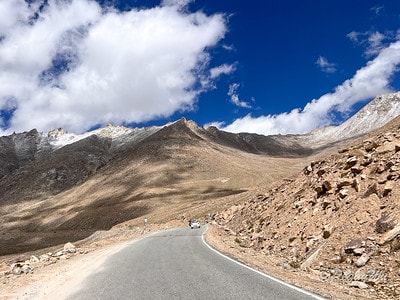 20251013-3tzq0 20251013-3tzq0