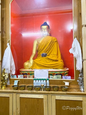 20251013-e5aqz 20251013-e5aqz