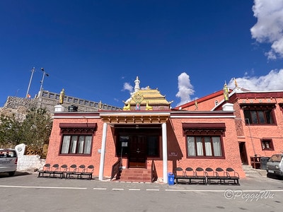 20251013-e7yjs 20251013-e7yjs