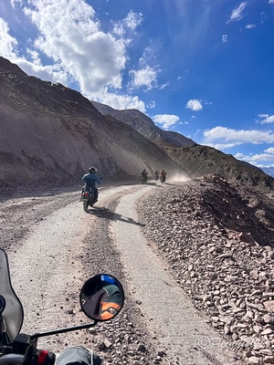 20251013-ef9hh 20251013-ef9hh