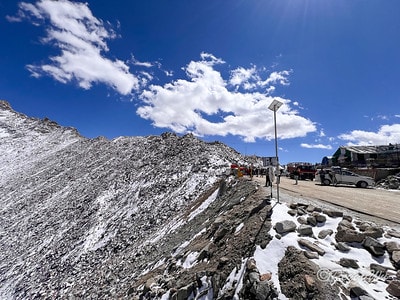 20251013-fkv2l 20251013-fkv2l