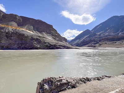 20251013-i1mhx 20251013-i1mhx