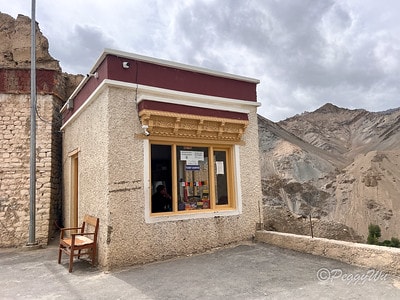 20251013-l2yx9 20251013-l2yx9