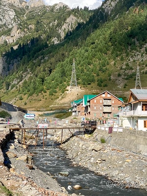 20251013-m33z8 20251013-m33z8