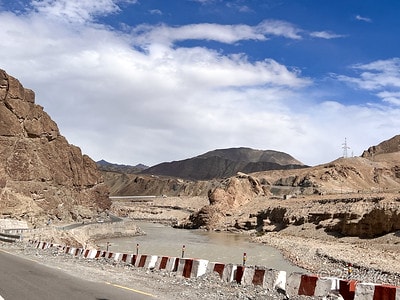 20251013-o7mae 20251013-o7mae