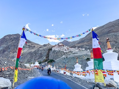 20251013-om0wv 20251013-om0wv