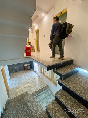 20251013-pzuxb 20251013-pzuxb