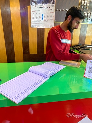 20251013-r3l0c 20251013-r3l0c