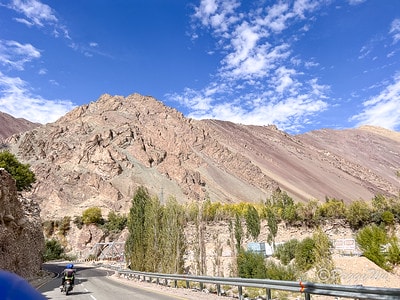 20251013-rez3k 20251013-rez3k