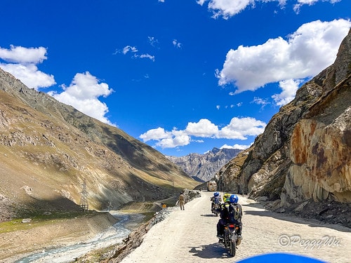 20251013-s5nzq 20251013-s5nzq