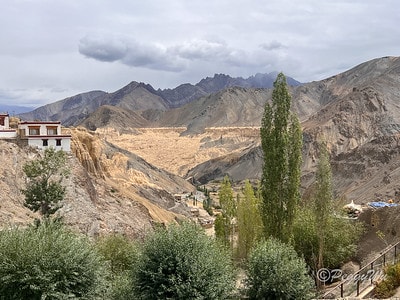 20251013-v3vj6 20251013-v3vj6