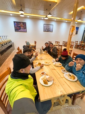 20251013-v7lqo 20251013-v7lqo