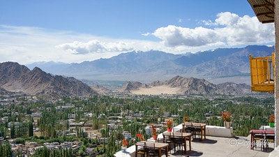 20251013-y4ns1 20251013-y4ns1