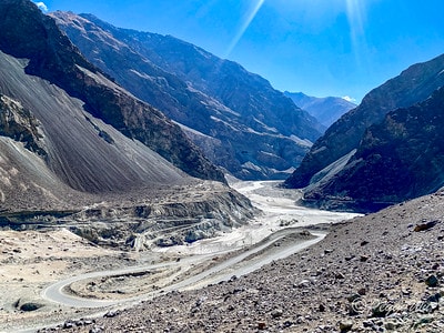 20251013-09nj3 20251013-09nj3