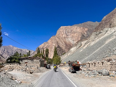 20251013-2it8r 20251013-2it8r