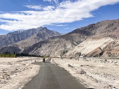 20251013-3xmlf 20251013-3xmlf