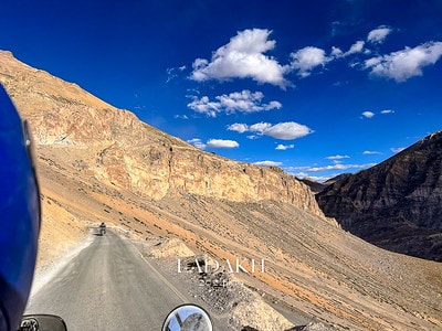 20251013-4am6d 20251013-4am6d