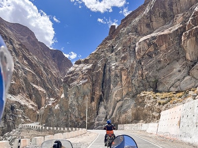 20251013-4xfcm 20251013-4xfcm