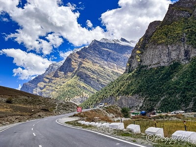 20251013-4zwpc 20251013-4zwpc