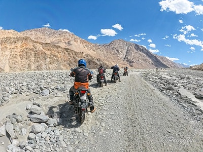 20251013-6iu3q 20251013-6iu3q