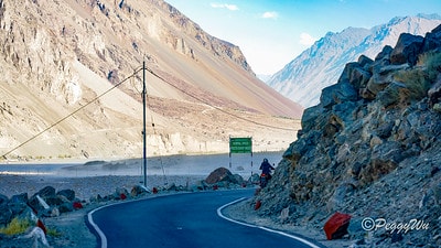 20251013-6m6nr 20251013-6m6nr