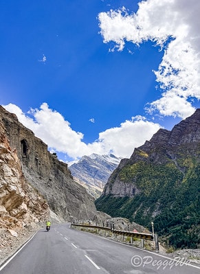 20251013-6m8tb 20251013-6m8tb