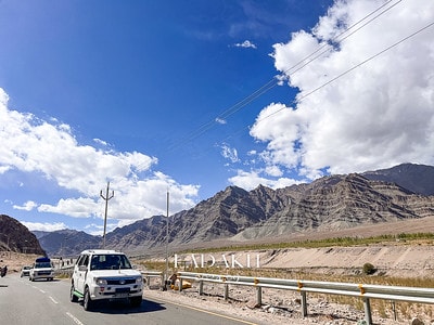 20251013-7n8oy 20251013-7n8oy