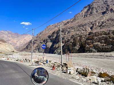 20251013-8y3wd 20251013-8y3wd