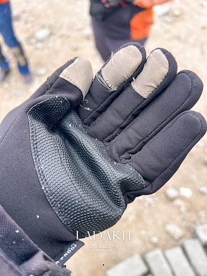 20251013-fbui7 20251013-fbui7