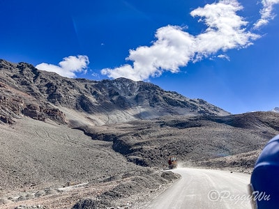 20251013-ggzvy 20251013-ggzvy