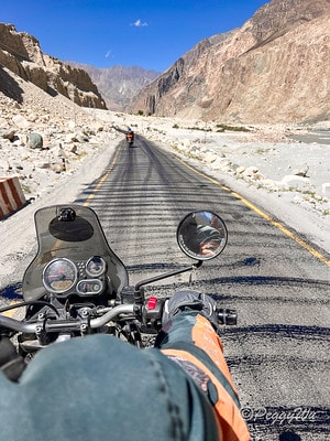 20251013-gyij4 20251013-gyij4