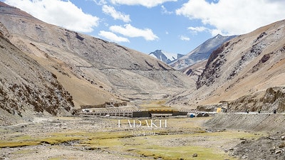 20251013-hm8uv 20251013-hm8uv