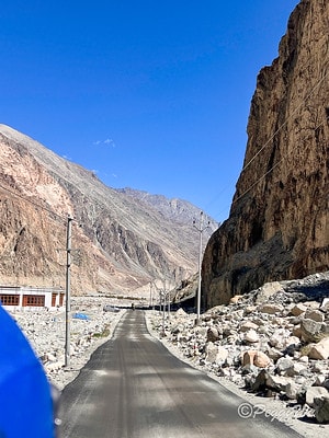 20251013-hnekw 20251013-hnekw