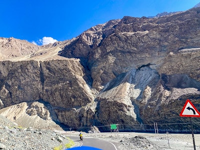 20251013-jx2w8 20251013-jx2w8